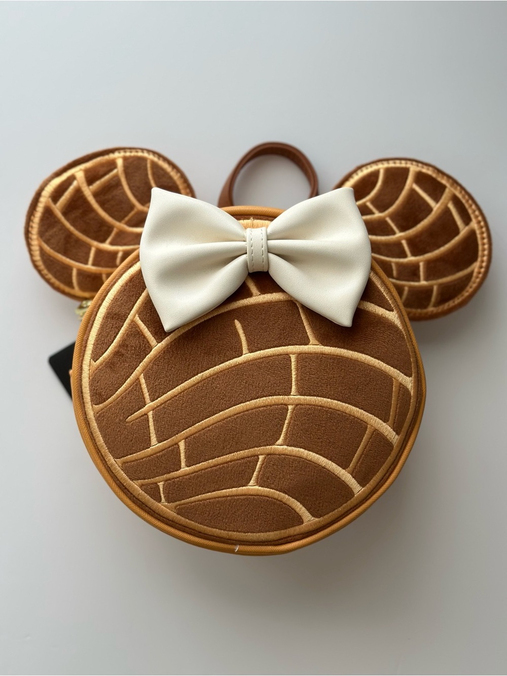 NEW Loungefly Disney Minnie Mouse Concha Ears Mini Backpack/Crossbody - Picture 1 of 6